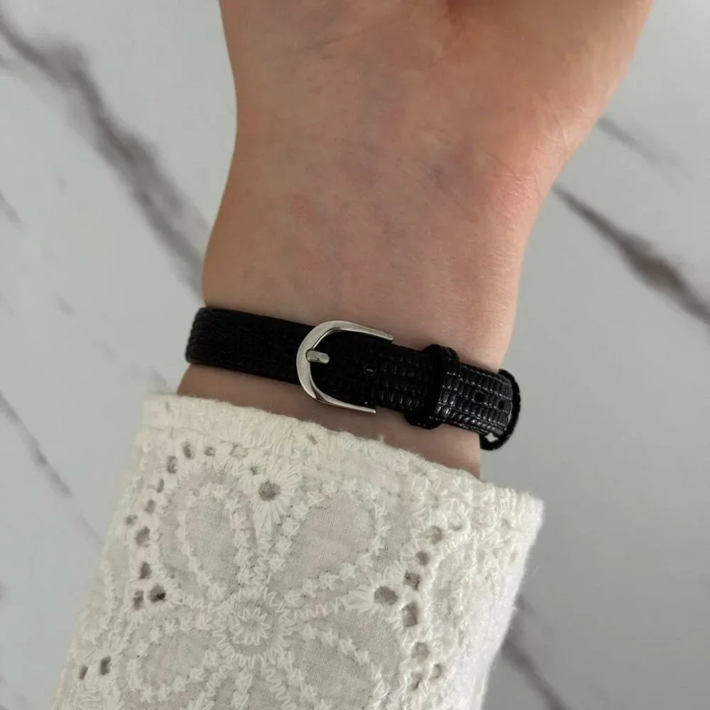 SKU:0130 vintage vibe retro gold black watch black leather strap + in a gift bag